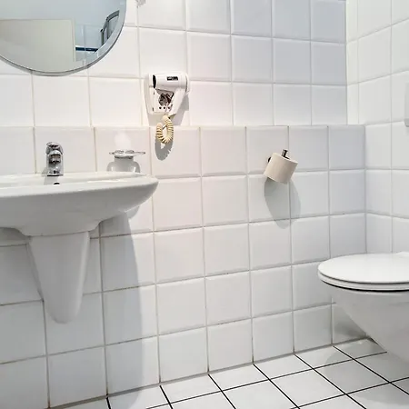 Voor Twee Personen In Marx 33-17 *