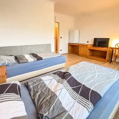 Voor Twee Personen In Marx 33-17 * Friedeburg (Lower Saxony)