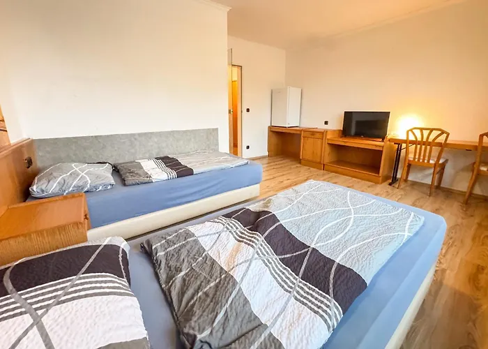 Voor Twee Personen In Marx 33-17 * Friedeburg (Lower Saxony)